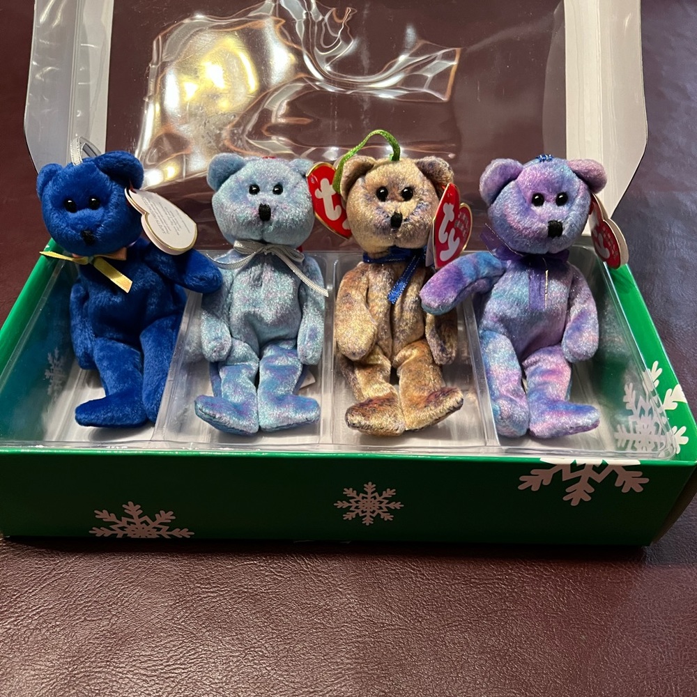 Ty Clubby Edition Hanging Bear Beanie Babies